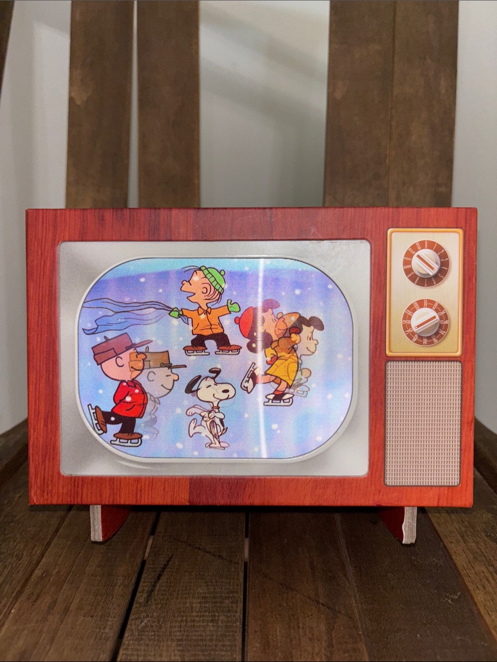 Hallmark Charlie Brown 50 Years Christmas Retro TV Design in Tan and Red